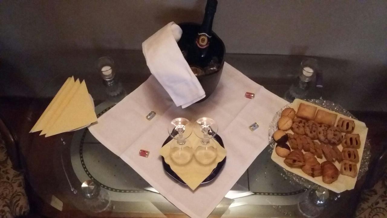 San Francesco Residenza Bed & Breakfast Mantova Bagian luar foto