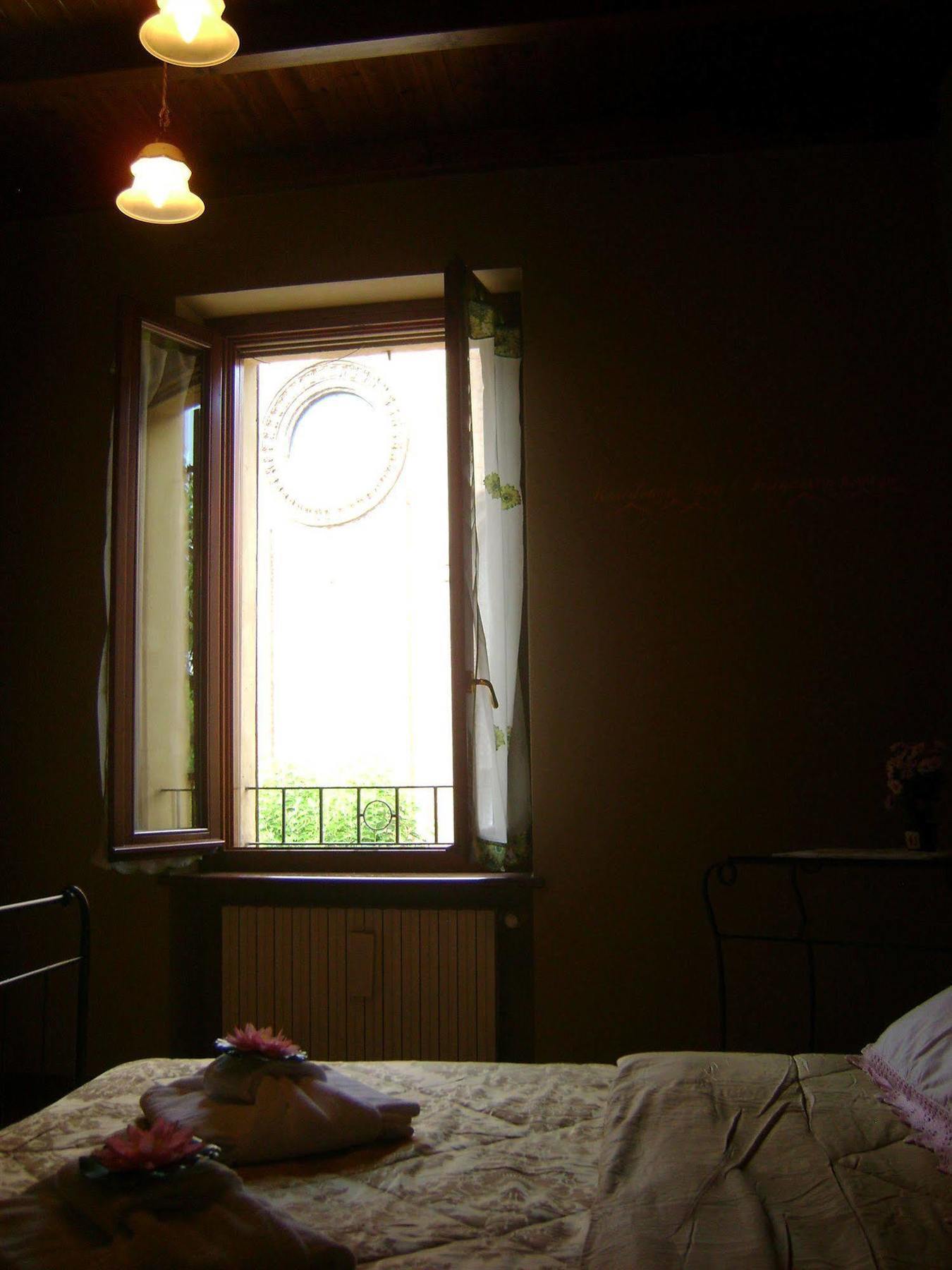San Francesco Residenza Bed & Breakfast Mantova Bagian luar foto